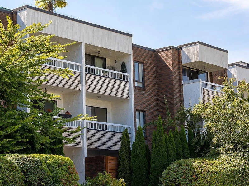 206 - 2450 Cornwall Avenue, Vancouver BC V6K 1B8