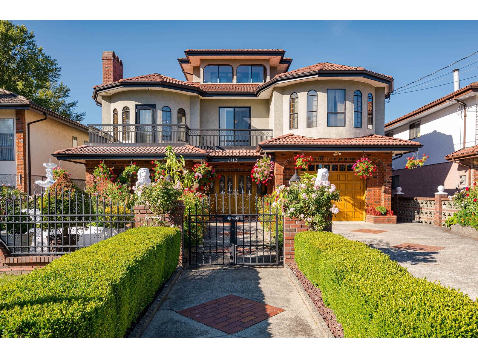 7113 Union Street, Burnaby, BC, V5A 1H8