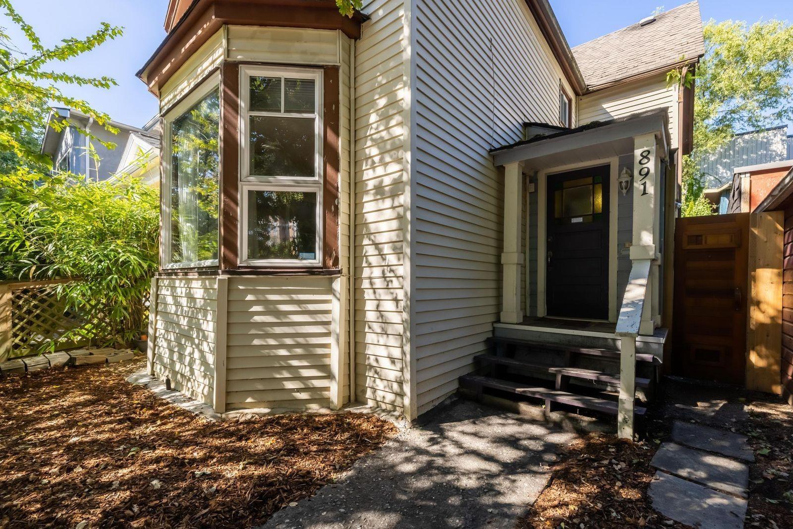 891 E E Pender Street, Vancouver, BC, V6A 1V9