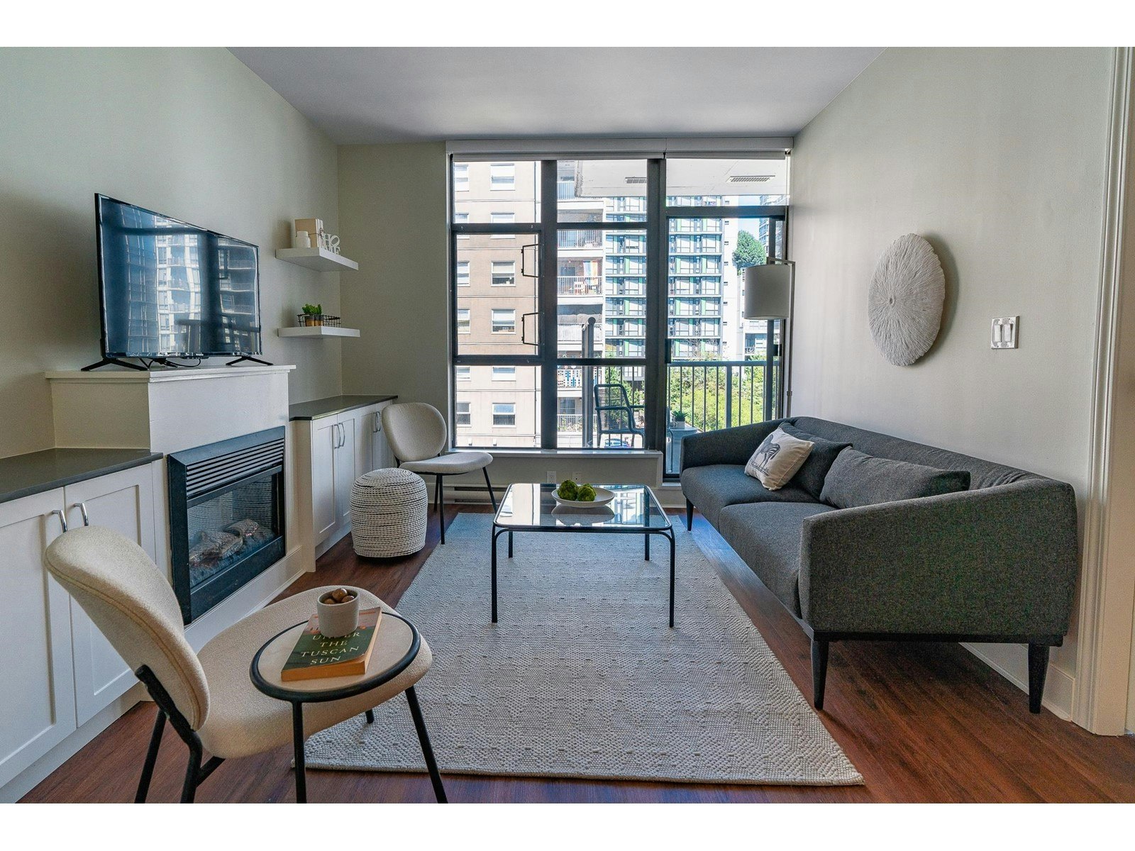 406-1249 Granville Street, Vancouver, BC, V6Z 1M5