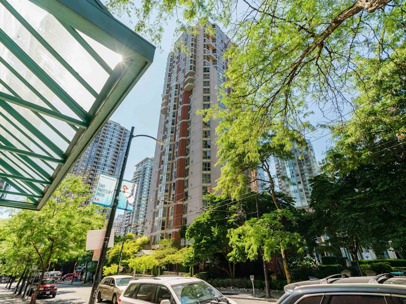 1806 - 867 Hamilton Street, Vancouver BC V6B 6B7