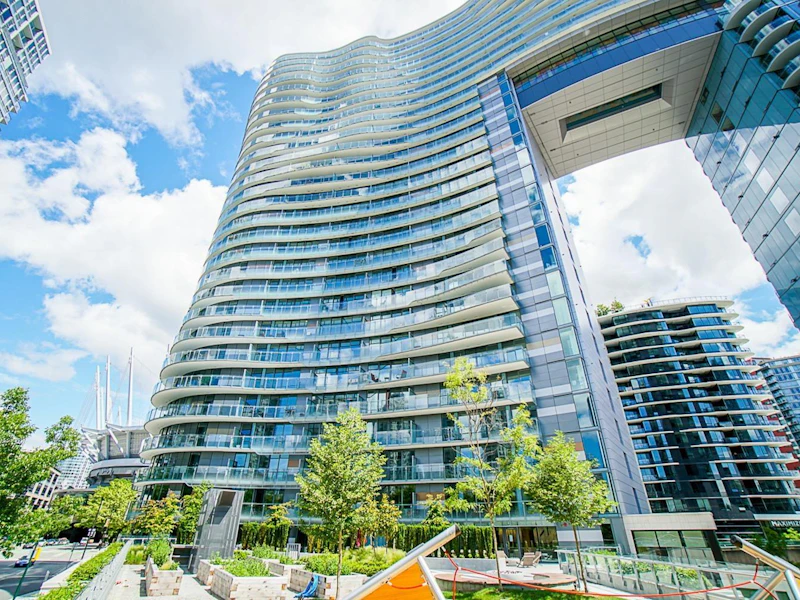 303 - 89 Nelson Street, Vancouver BC