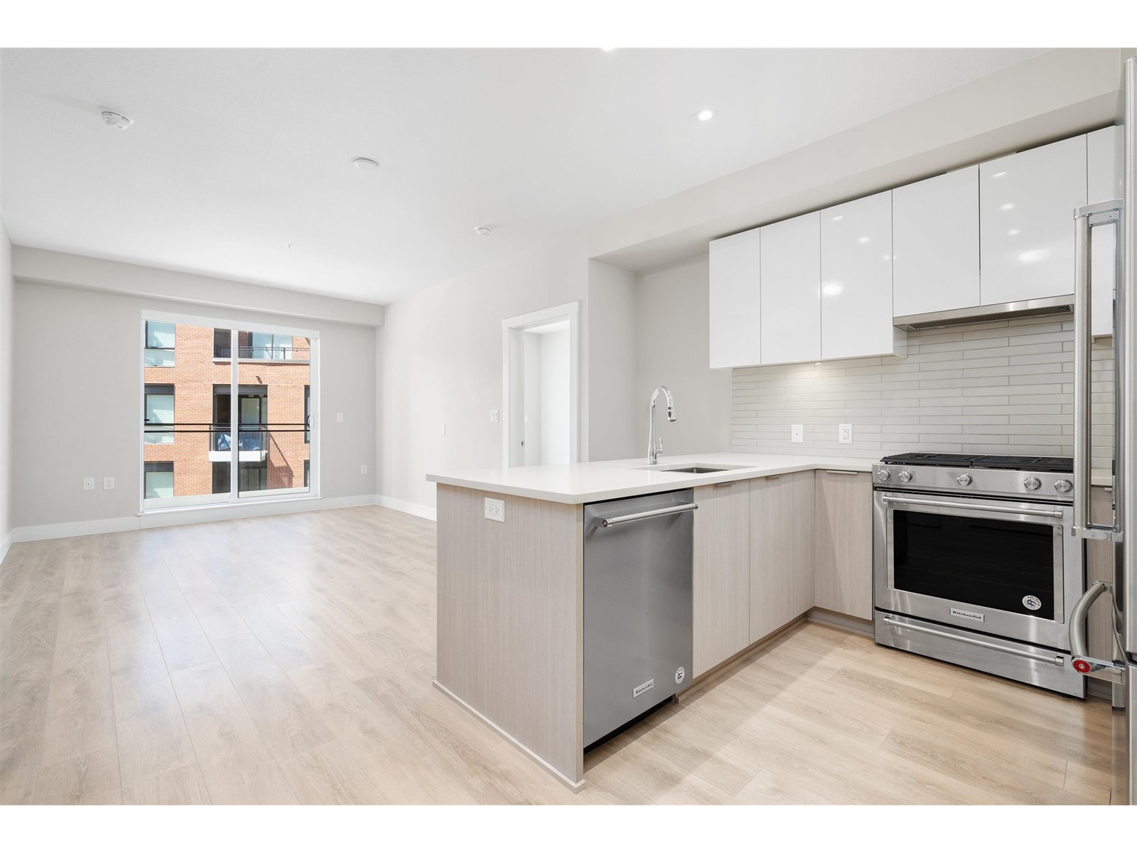 410-3588 Sawmill Crescent, Vancouver, BC, V5S 0H5