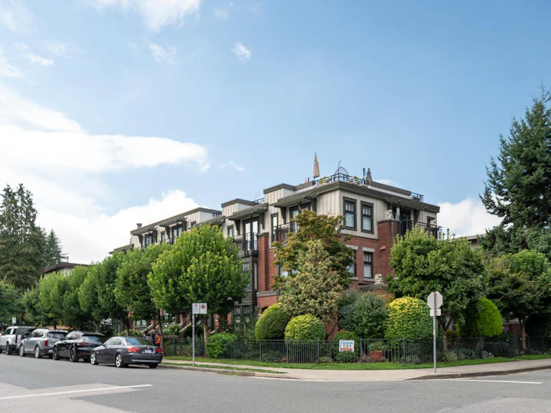 1719 Maple Street, Vancouver BC V6J 3S5