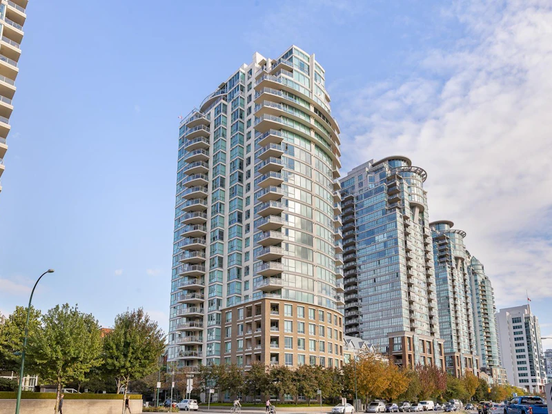 2101 - 120 Milross Avenue, Vancouver BC V6A 4K7