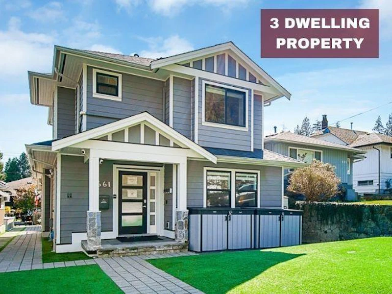 661 E 22nd Street, North Vancouver BC