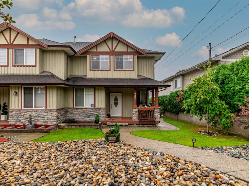 926 Harris Avenue, Coquitlam BC V3K 1S1