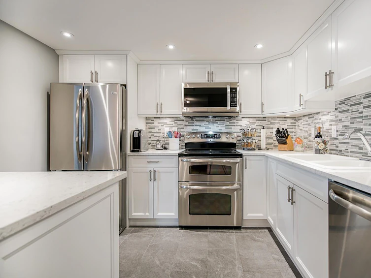 301-1088 Quebec Street, Vancouver, BC, V6A 4H2