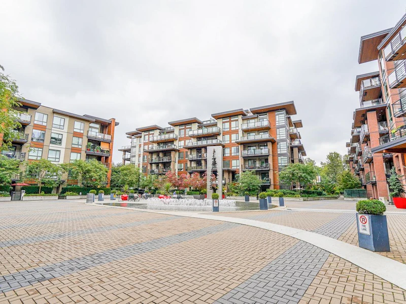 209 - 719 W 3rd Street, North Vancouver BC