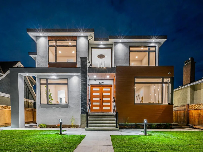 8399 10th Avenue, Burnaby BC V3N 2S7