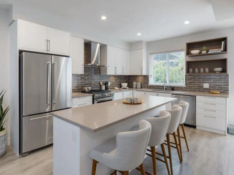 24 - 70 Seaview Drive, Port Moody BC