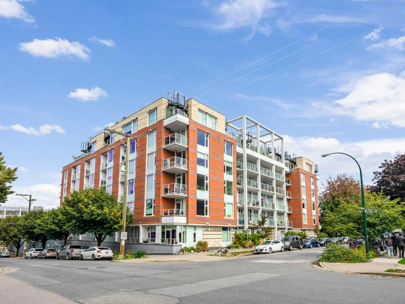 213 - 311 E 6th Avenue, Vancouver BC