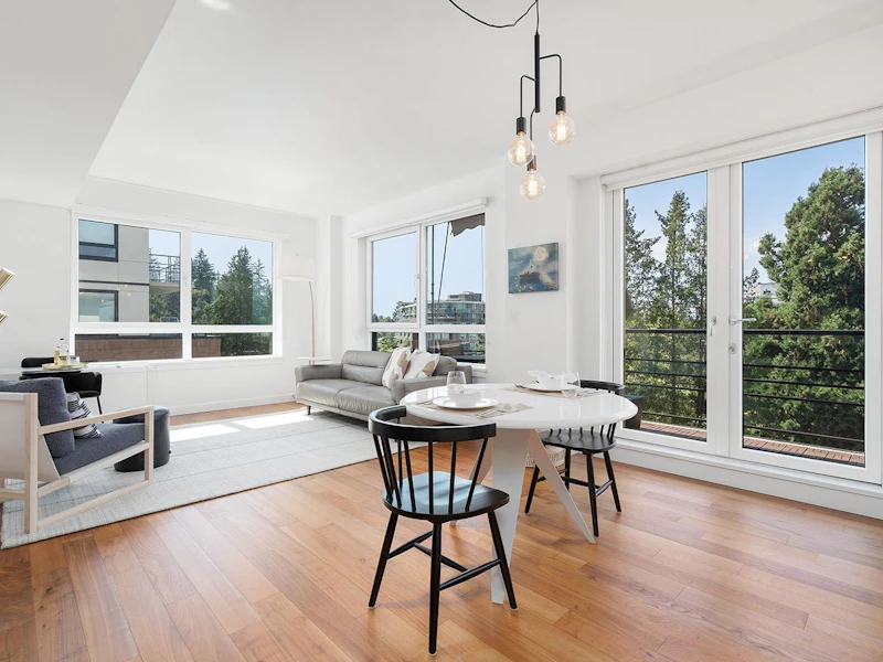 601 - 4408 Cambie Street, Vancouver BC