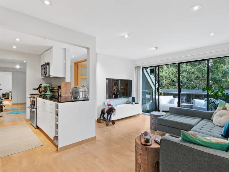 410-1500 Pendrell Street, Vancouver, BC, V6G 3A5