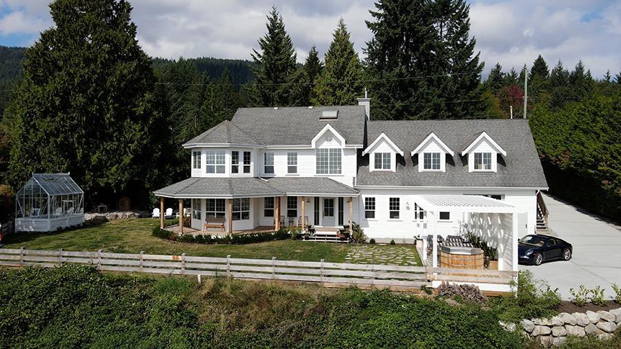 1007 Cemetery Road, Gibsons, BC, V0N 1V7