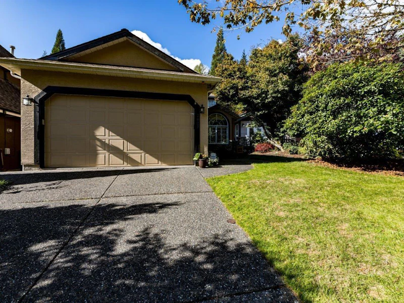 2027 Frames Court, North Vancouver BC V7G 2M7