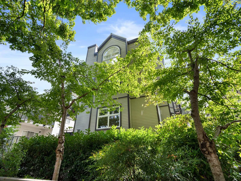 3 - 2282 W 7th Avenue, Vancouver BC V6K 1Y2