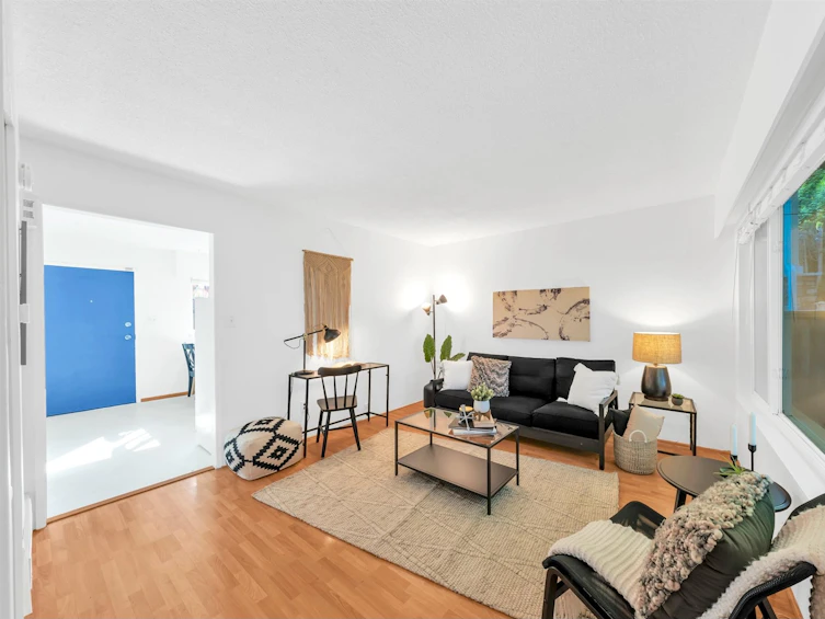 1336-- 1338 East 15th Avenue, Vancouver, BC, V5N 2E4