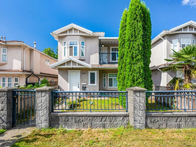 6061 Main Street, Vancouver BC V5W 2T6
