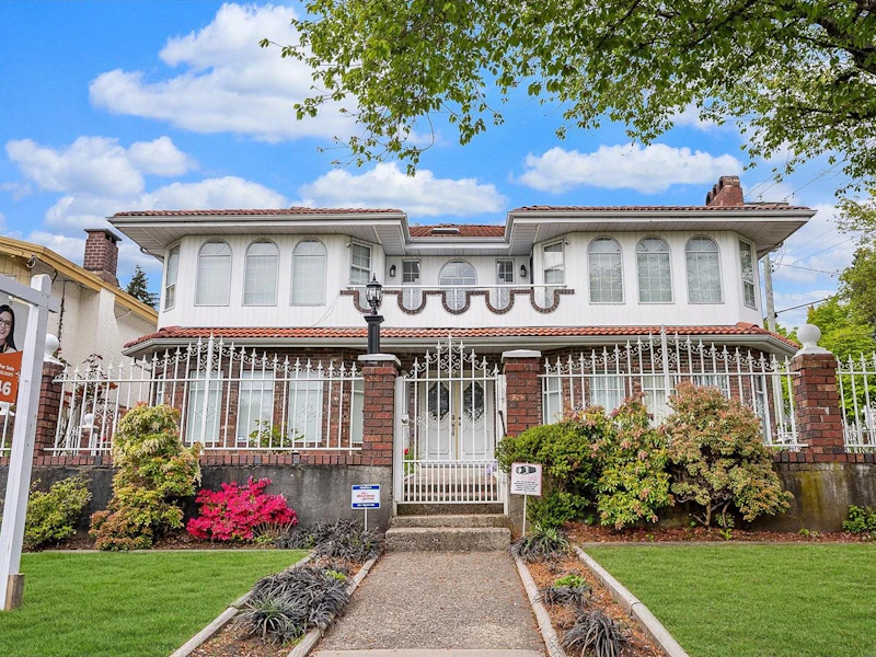 4541 Watling Street, Burnaby BC V5J 1V7