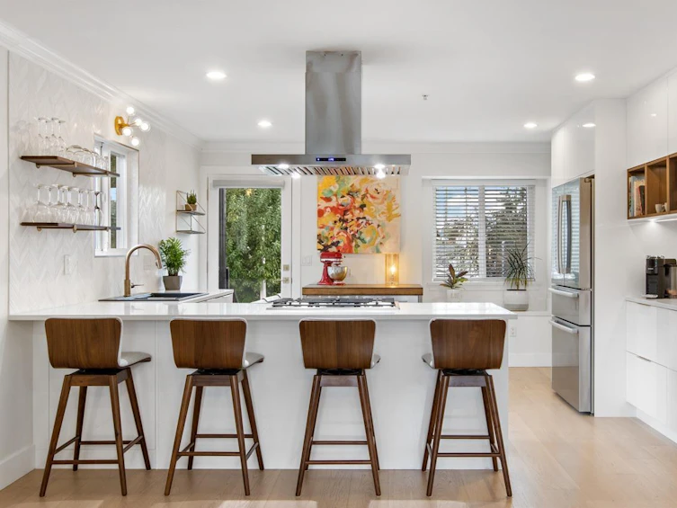 6450 St. George Street, Vancouver, BC, V5W 2Y6