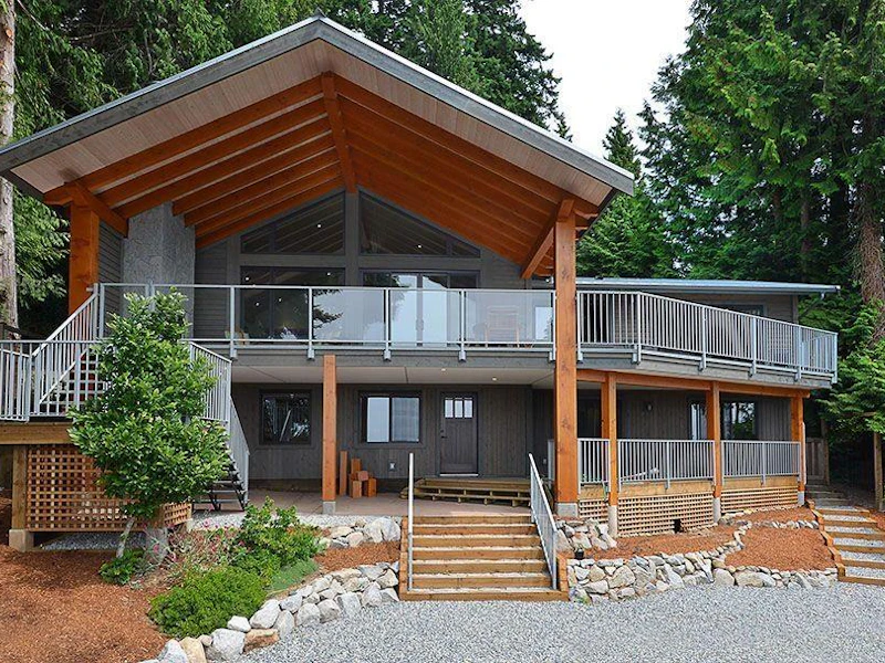 5017 Sunshine Coast Highway, Sechelt BC