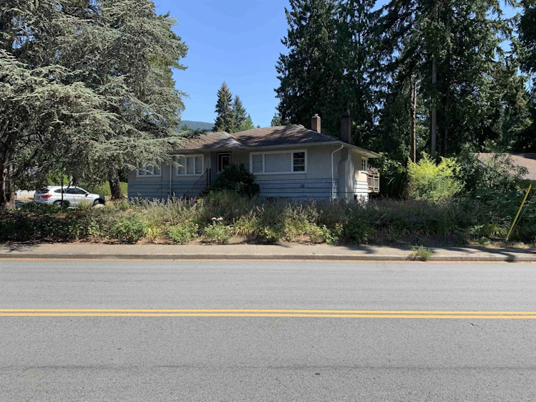 2690 Edgemont Boulevard, North Vancouver, BC, V7R 2M8