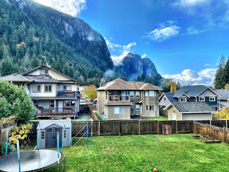 38641 Cherry Drive, Squamish BC V0N 0C2