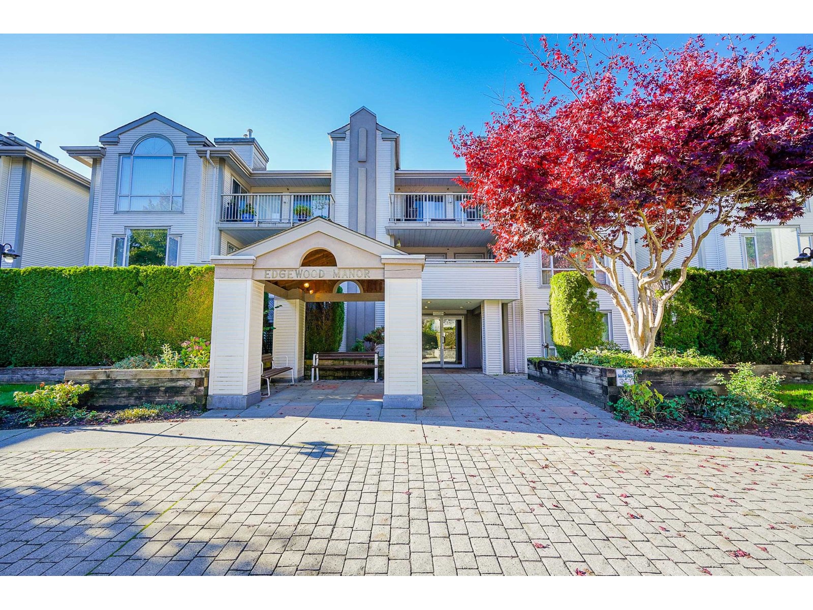 305-19122 122 Avenue, Pitt Meadows, BC, V3Y 2N7