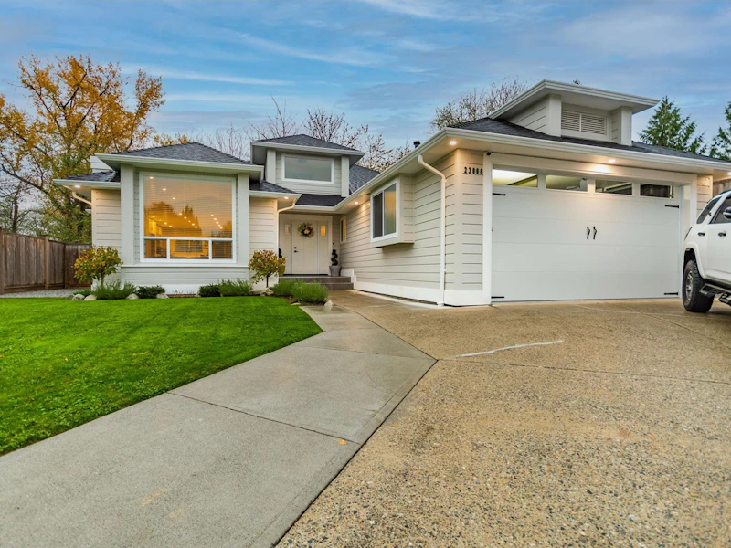 23006 Reid Avenue, Maple Ridge BC V2X 0C2