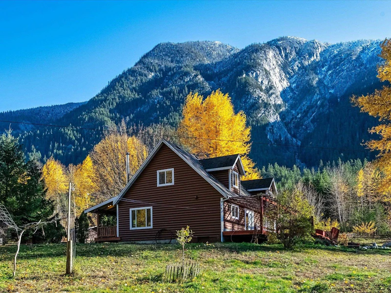 2211 Poole Creek Road, Pemberton BC V0N 2L2