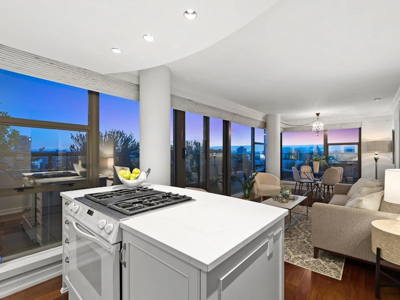 2402 - 1723 Alberni Street, Vancouver BC V6G 3G9