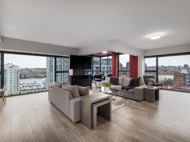 1301 - 1177 Pacific Boulevard, Vancouver BC V6Z 2R8