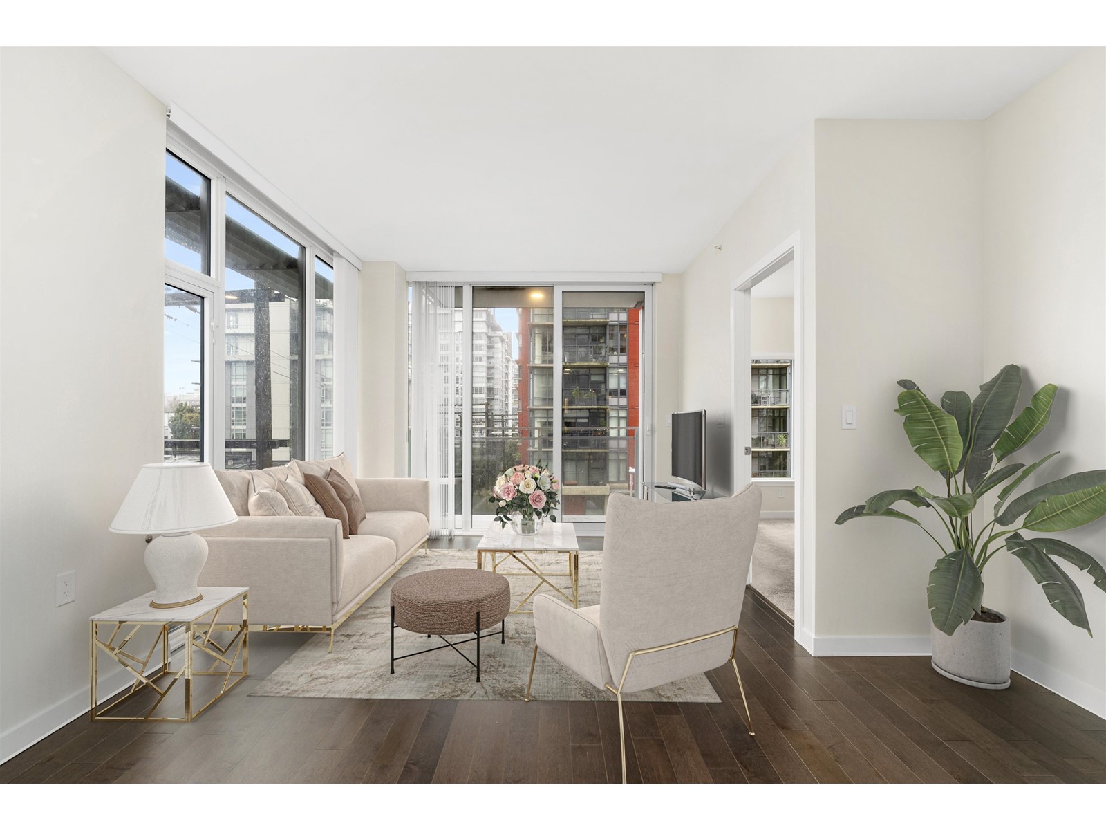 403-1708 Ontario Street, Vancouver, BC, V5T 0J7