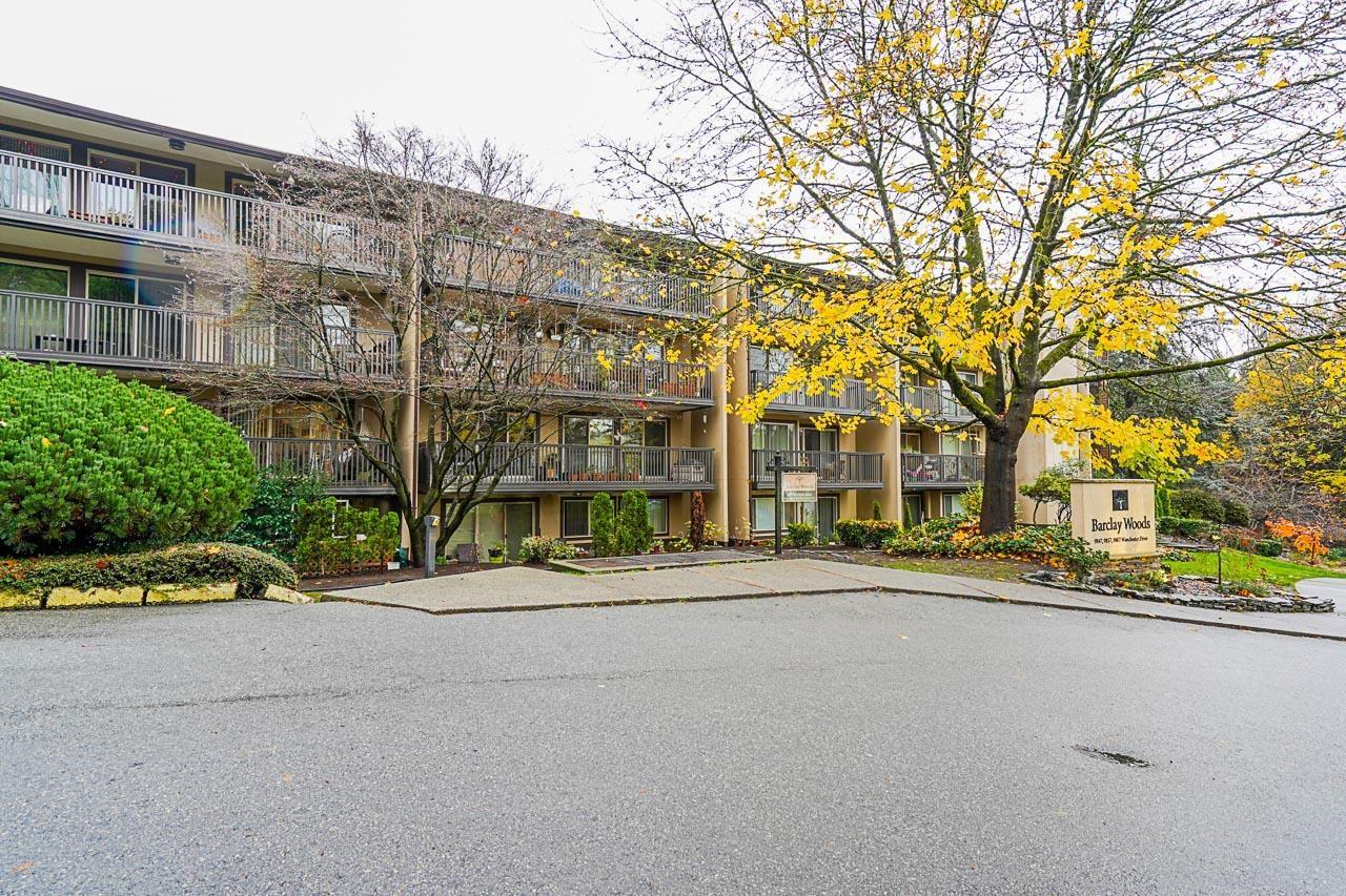 319-9857 Manchester Drive, Burnaby, BC, V3N 4P5