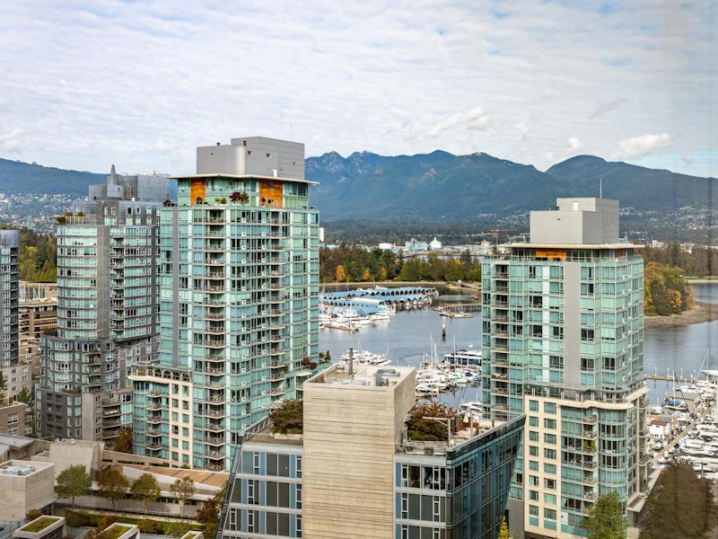 1314 - 1333 W Georgia Street, Vancouver BC V6E 4V3