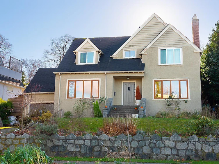 4086 West 8th Avenue, Vancouver, BC, V6R 1Z6