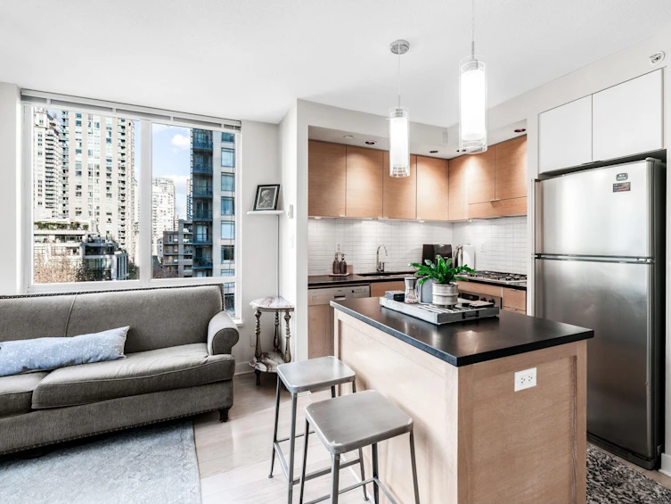 906-1055 Homer Street, Vancouver, BC, V6B 1G3