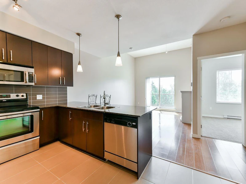 408 - 22290 North Avenue, Maple Ridge BC V2X 8Z8