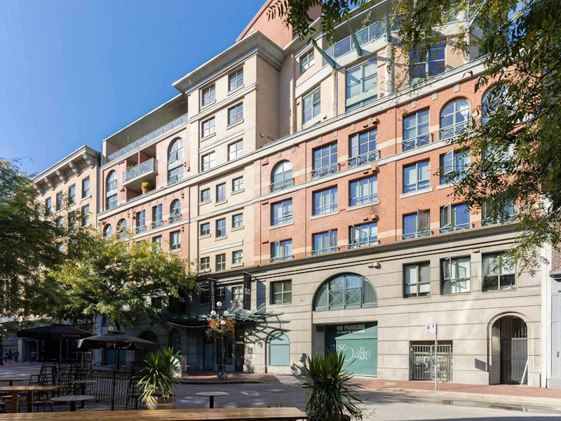 204 - 55 Alexander Street, Vancouver BC V6A 1B2