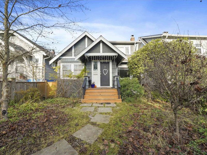 3137 W King Edward Avenue, Vancouver BC V6L 1V4