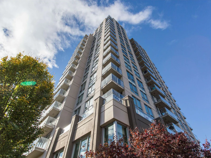 615 - 135 E 17th Street, North Vancouver BC V7M 1V5