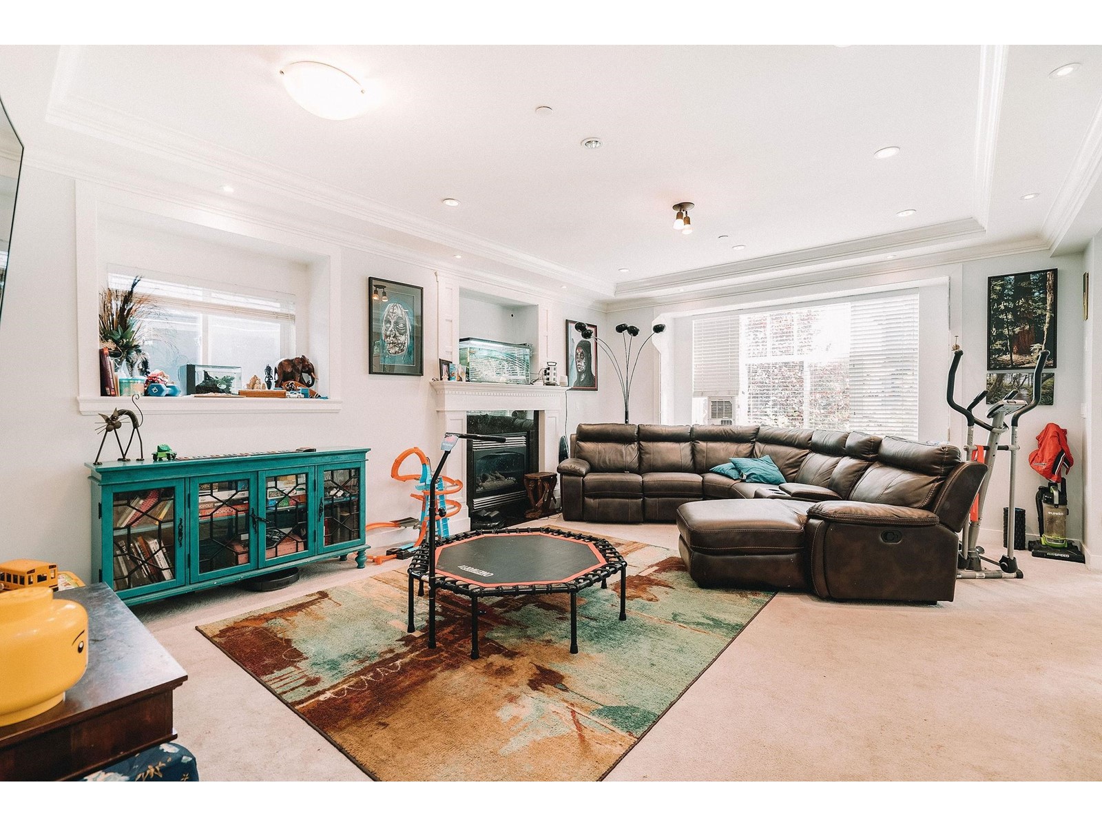 5187 Sherbrooke Street, Vancouver, BC, V5W 3M3