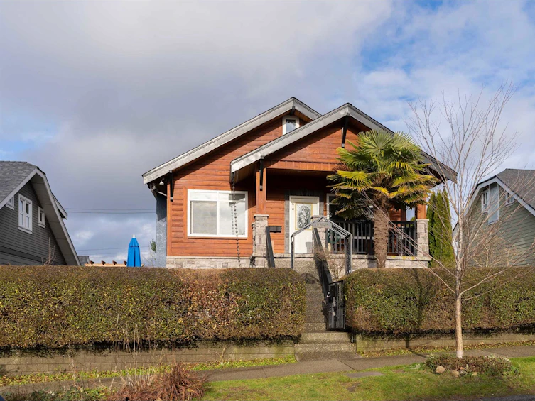 1635 East 21st Avenue, Vancouver, BC, V5N 2N4