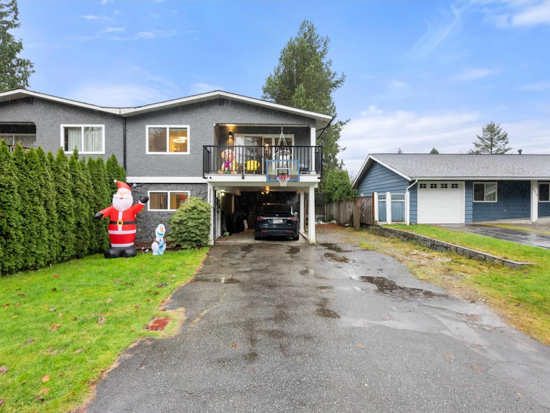 2829 St. Michael Street, Port Coquitlam BC V3B 5G3