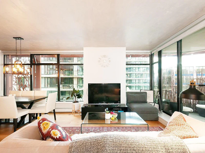 906 - 128 W Cordova Street, Vancouver BC V6B 0E6