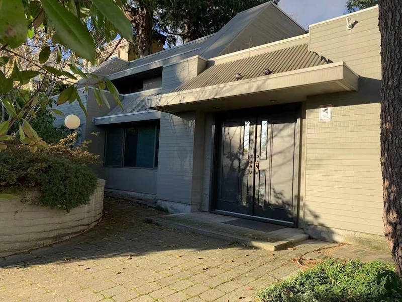 2511 Nelson Avenue, West Vancouver BC V7V 2R5