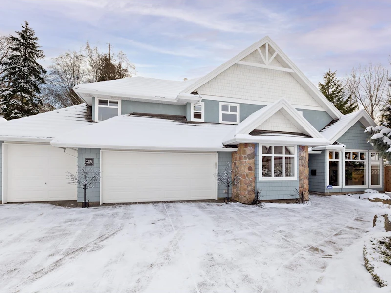 5208 Glen Abbey Place, Delta BC V4M 4H1