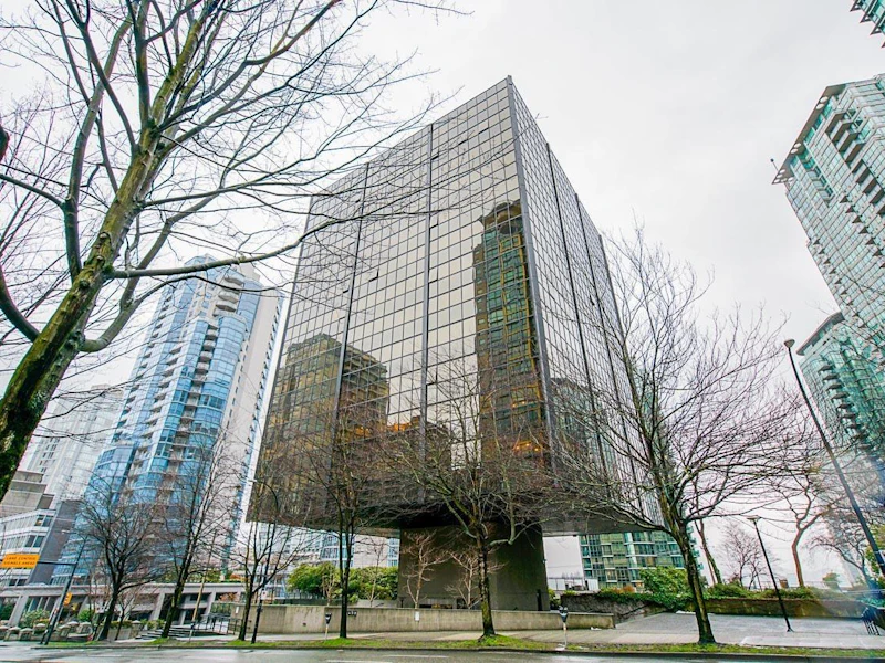 1213 - 1333 W Georgia Street, Vancouver BC V6E 4V3