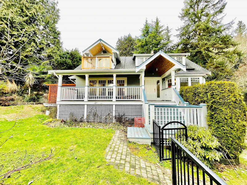 1021 Marine Drive, West Vancouver BC V7T 1B2
